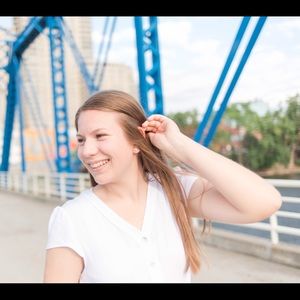 Meet your Posher, Emma